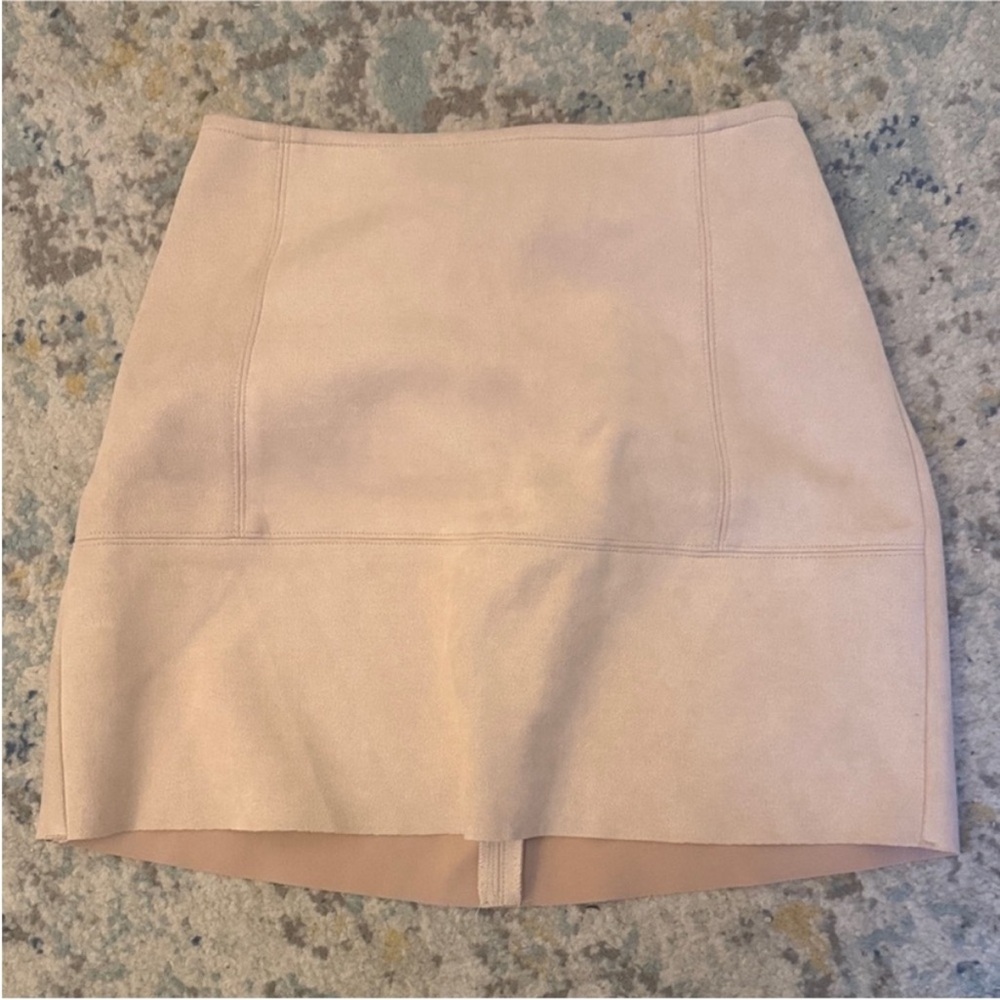 Kendall & Kylie suede mini skirt